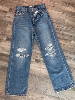 Levi's Distressed ribcage jeans